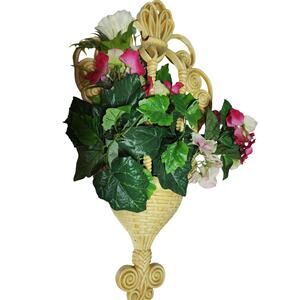 VINTAGE HOMCO EUC WALL POCKET GAZEBO BASKET WITH FLOWERS